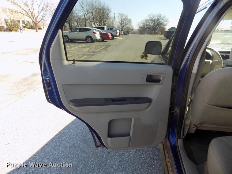 image for item FG9053 2008 Ford Escape SUV