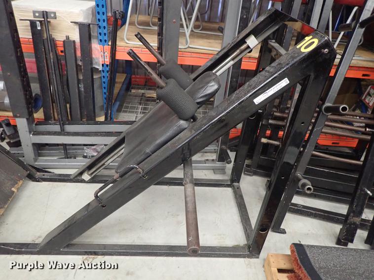 image for item FL9599 Squat machine
