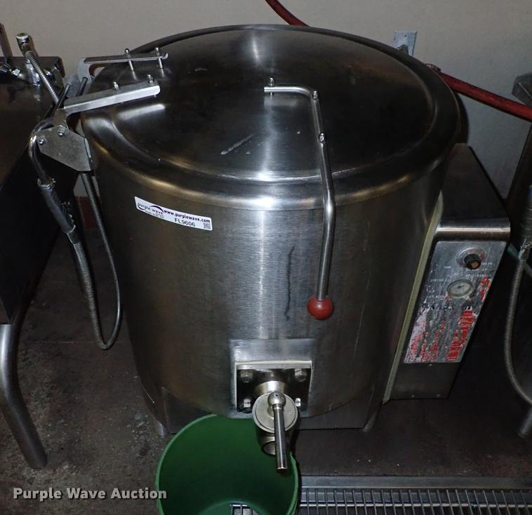 image for item FL9606 Vulcan 3371 steam kettle