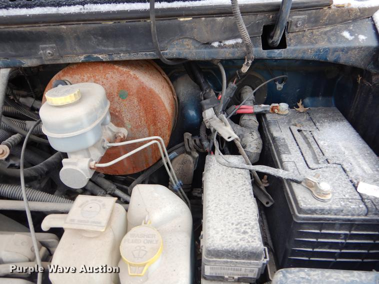 image for item FQ9622 2000 Dodge Ram Wagon B3500 van