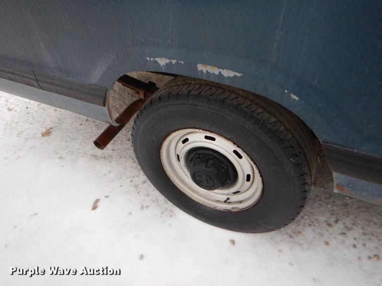 image for item FQ9622 2000 Dodge Ram Wagon B3500 van