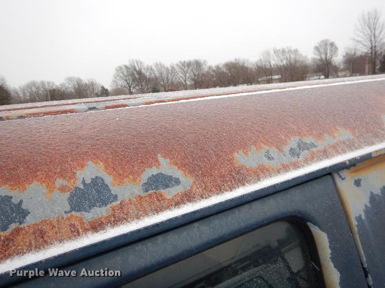 image for item FQ9622 2000 Dodge Ram Wagon B3500 van