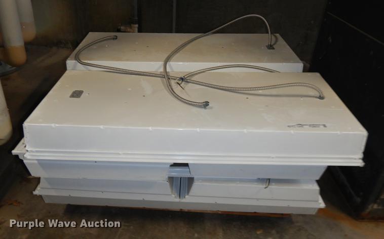 image for item FQ9624 (8) light fixtures