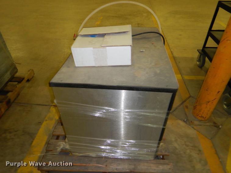 image for item FQ9627 Office supplies