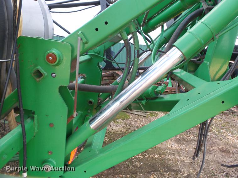 image for item CD9600 John Deere sprayer bed