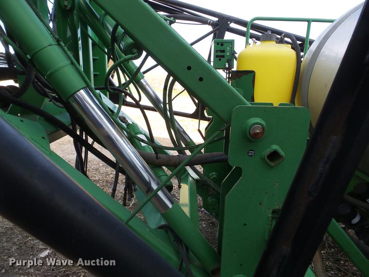 image for item CD9600 John Deere sprayer bed