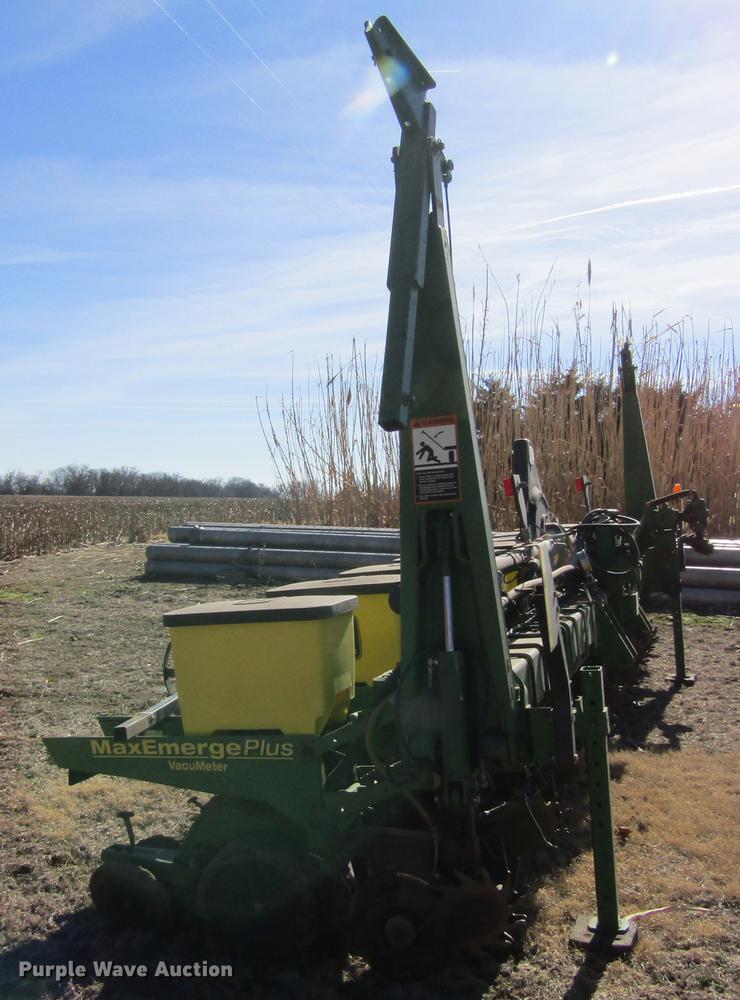 image for item DB4911 John Deere 1700 Max Emerge Plus no-till planter