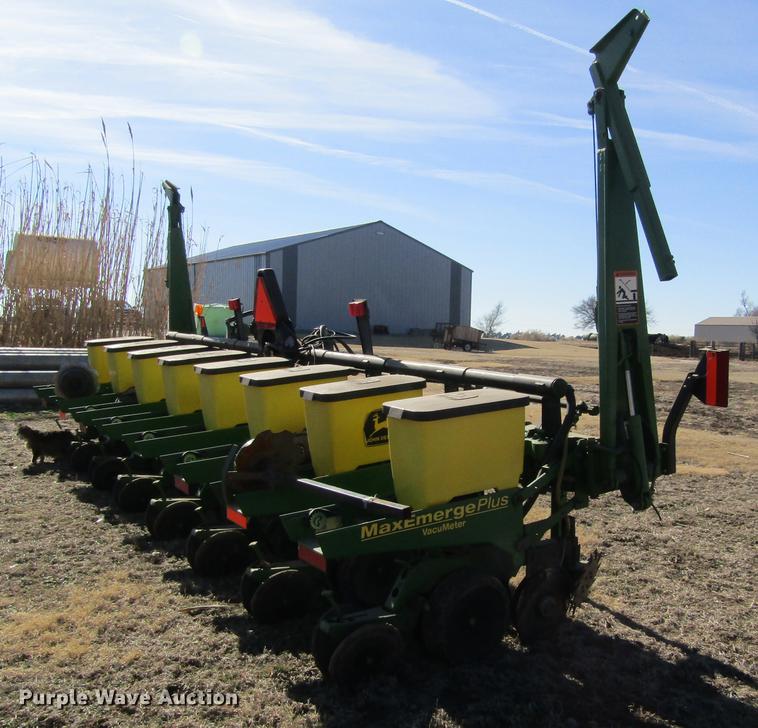 image for item DB4911 John Deere 1700 Max Emerge Plus no-till planter