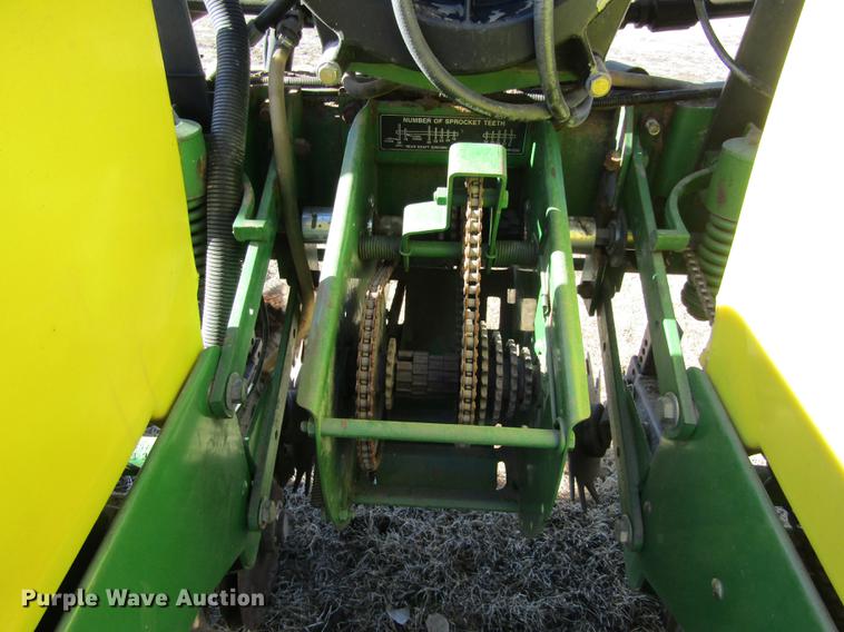image for item DB4911 John Deere 1700 Max Emerge Plus no-till planter