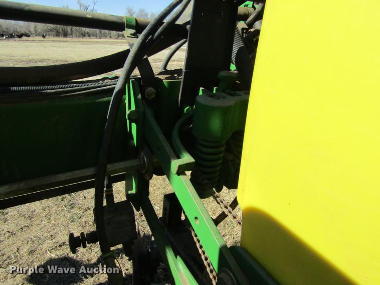 image for item DB4911 John Deere 1700 Max Emerge Plus no-till planter