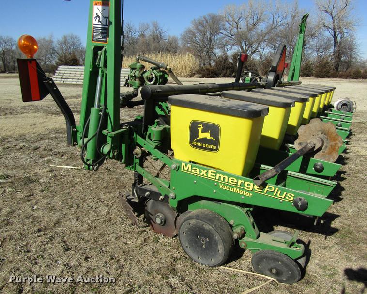 image for item DB4911 John Deere 1700 Max Emerge Plus no-till planter