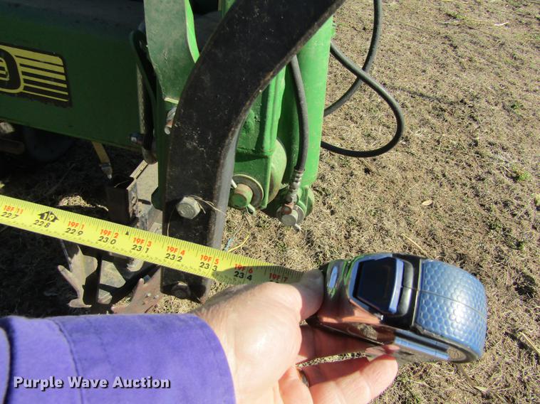 image for item DB4911 John Deere 1700 Max Emerge Plus no-till planter