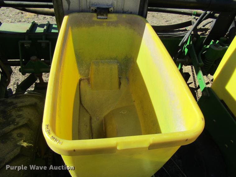 image for item DB4911 John Deere 1700 Max Emerge Plus no-till planter