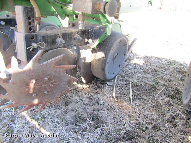 image for item DB4911 John Deere 1700 Max Emerge Plus no-till planter