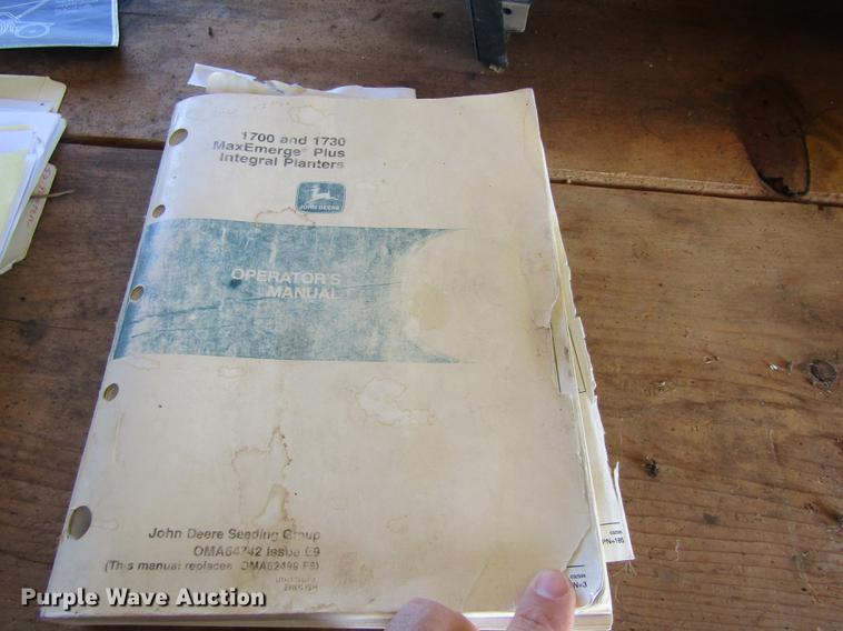 image for item DB4911 John Deere 1700 Max Emerge Plus no-till planter