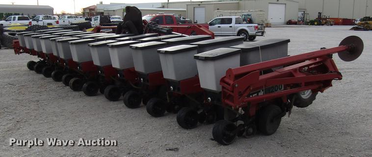 image for item DB6875 Case IH 1200 planter