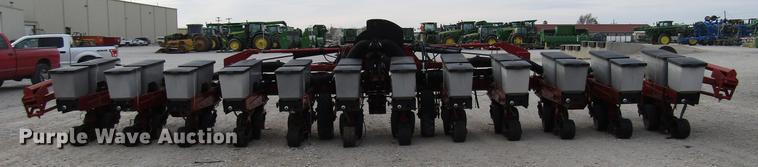 image for item DB6875 Case IH 1200 planter