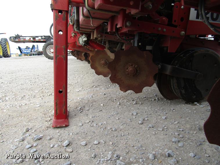 image for item DB6875 Case IH 1200 planter