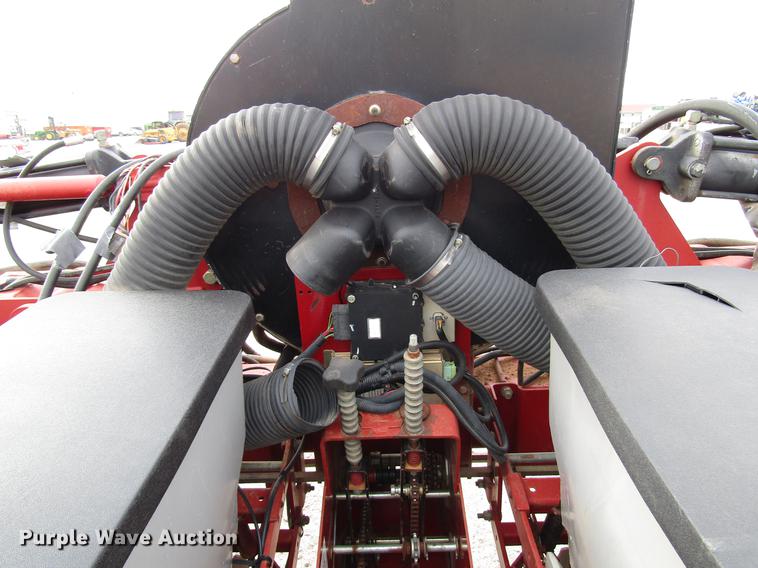 image for item DB6875 Case IH 1200 planter