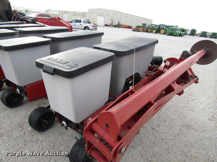 image for item DB6875 Case IH 1200 planter