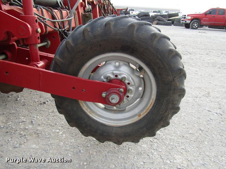 image for item DB6875 Case IH 1200 planter