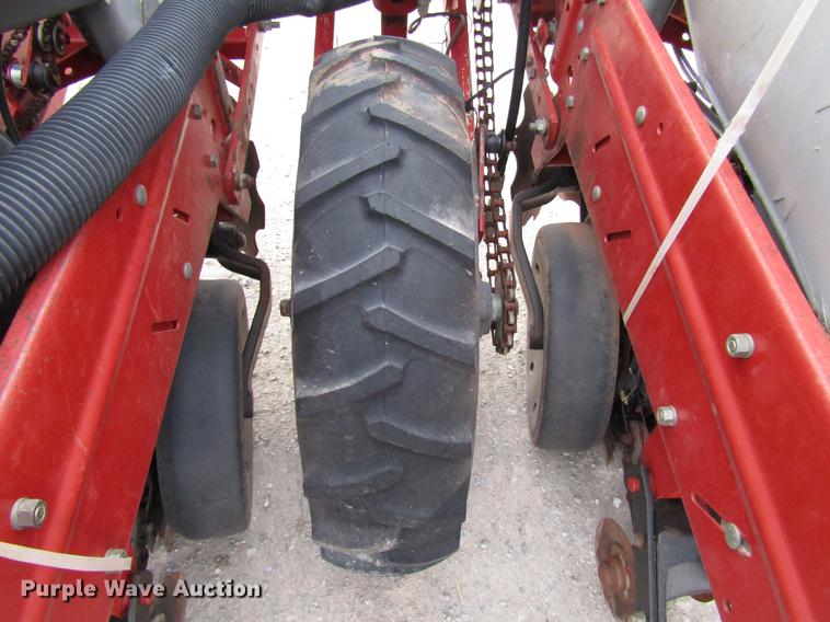 image for item DB6875 Case IH 1200 planter