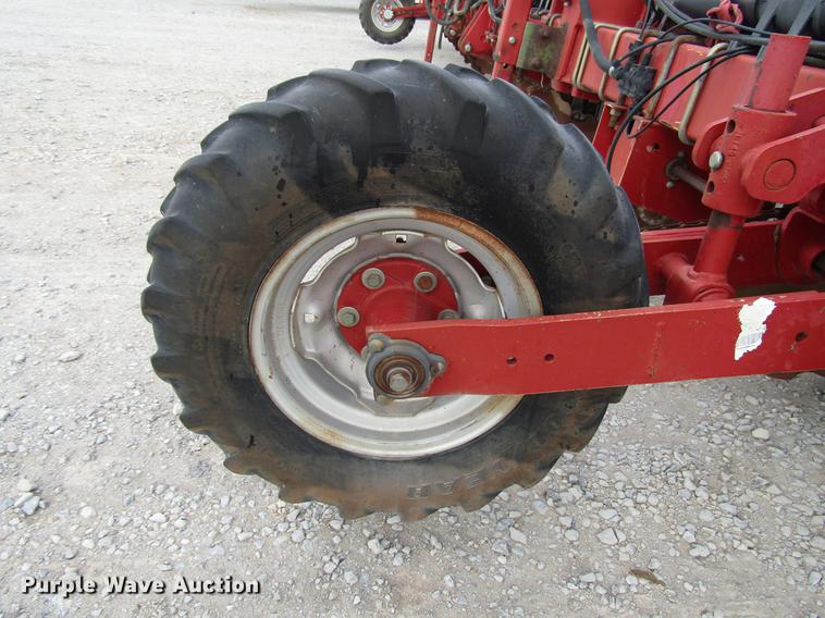 image for item DB6875 Case IH 1200 planter