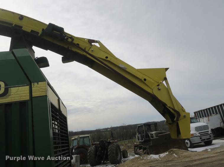 image for item DB8888 2001 John Deere 6850 PRWD forage harvester