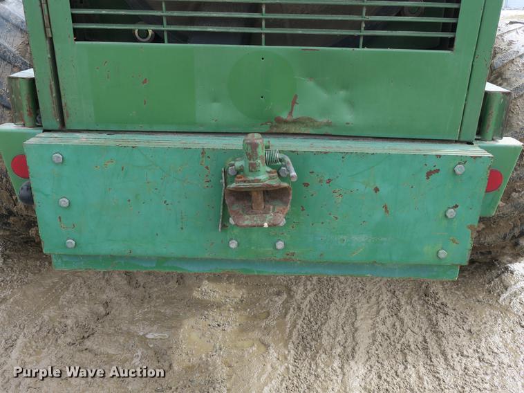 image for item DB8888 2001 John Deere 6850 PRWD forage harvester