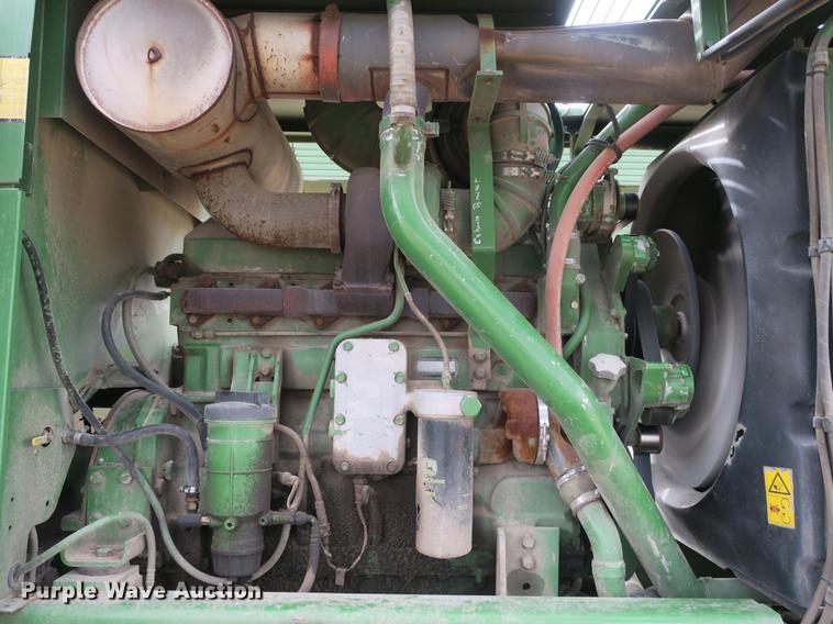 image for item DB8888 2001 John Deere 6850 PRWD forage harvester