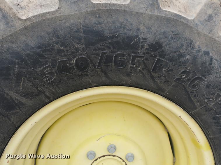 image for item DB8888 2001 John Deere 6850 PRWD forage harvester