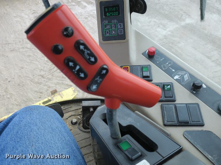 image for item DB8888 2001 John Deere 6850 PRWD forage harvester