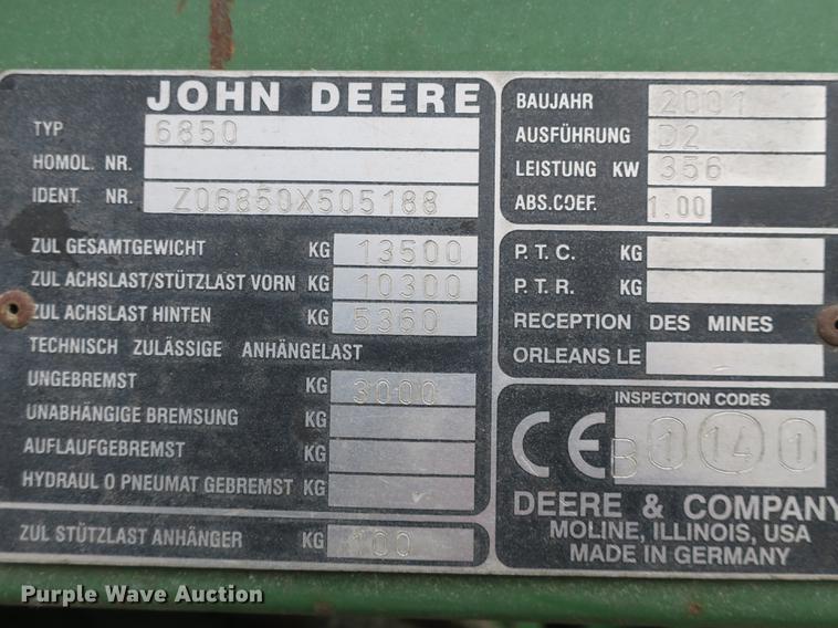 image for item DB8888 2001 John Deere 6850 PRWD forage harvester