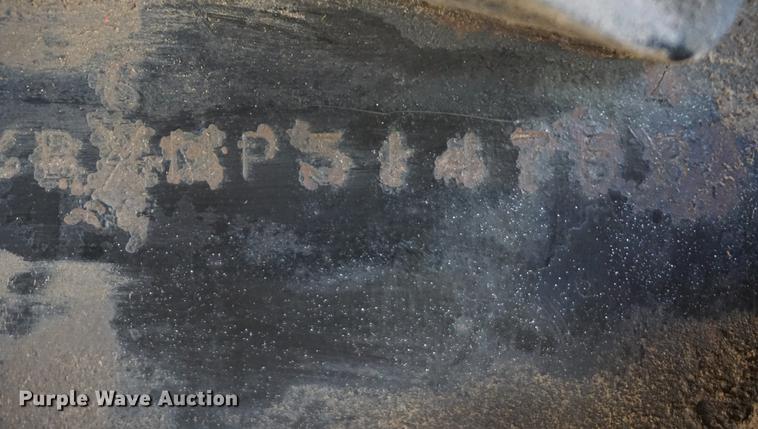 image for item DD6651 1991 Freightliner truck cab and chassis