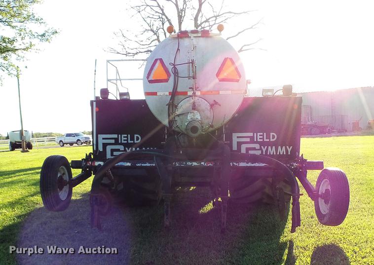 image for item DD7393 1985 GMC 7000 liquid manure spreader truck