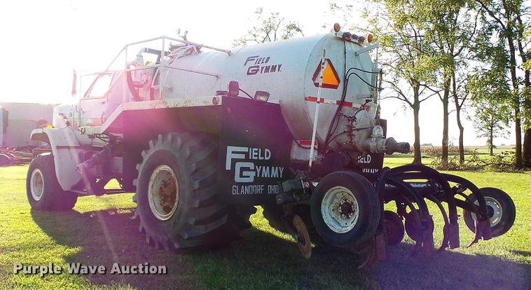 image for item DD7393 1985 GMC 7000 liquid manure spreader truck