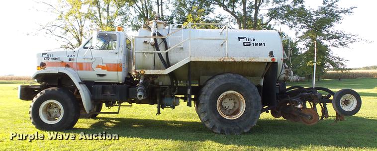 image for item DD7393 1985 GMC 7000 liquid manure spreader truck