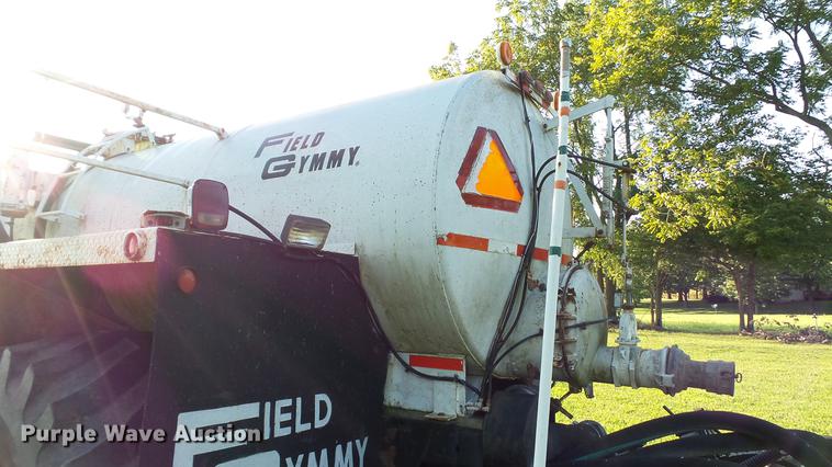 image for item DD7393 1985 GMC 7000 liquid manure spreader truck