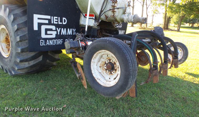 image for item DD7393 1985 GMC 7000 liquid manure spreader truck
