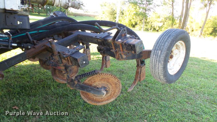 image for item DD7393 1985 GMC 7000 liquid manure spreader truck