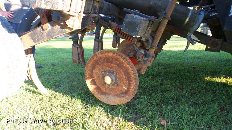 image for item DD7393 1985 GMC 7000 liquid manure spreader truck