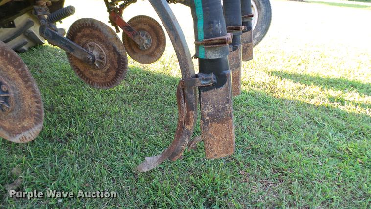 image for item DD7393 1985 GMC 7000 liquid manure spreader truck