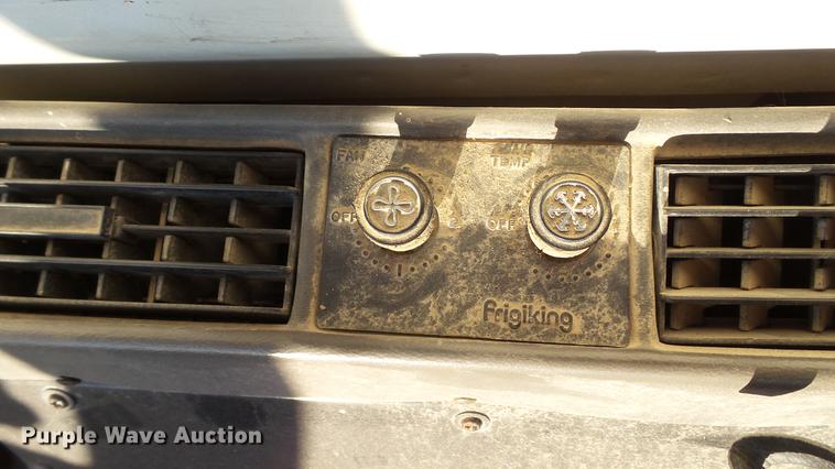 image for item DD7393 1985 GMC 7000 liquid manure spreader truck