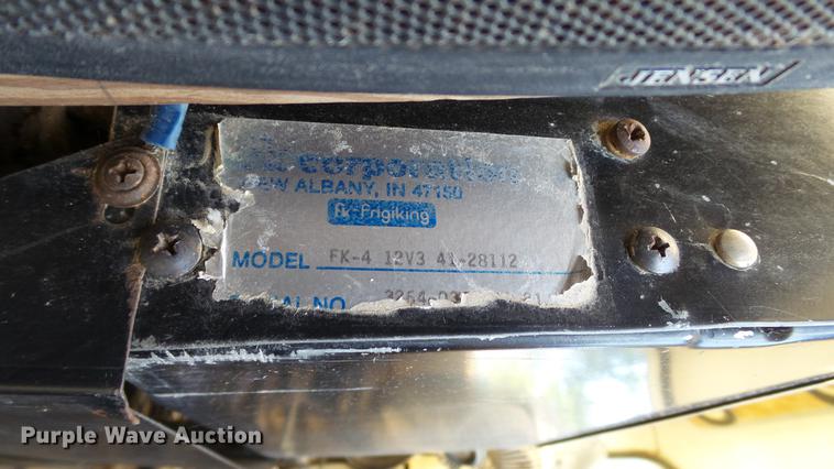 image for item DD7393 1985 GMC 7000 liquid manure spreader truck