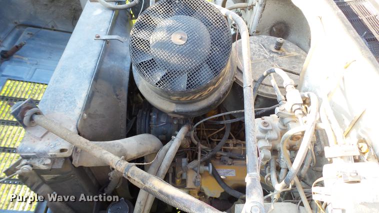 image for item DD7393 1985 GMC 7000 liquid manure spreader truck