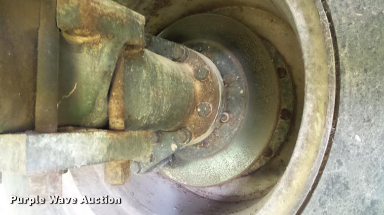 image for item DD7393 1985 GMC 7000 liquid manure spreader truck