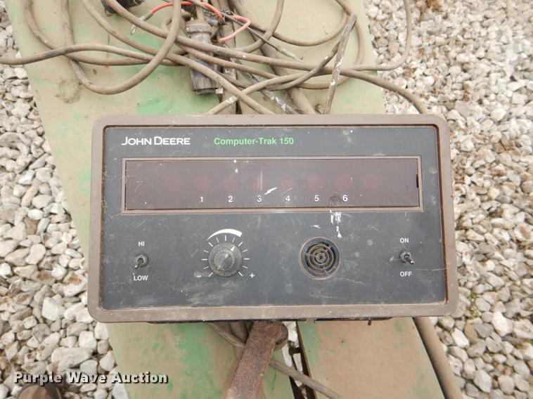 image for item DE0139 2006 John Deere 1750 planter