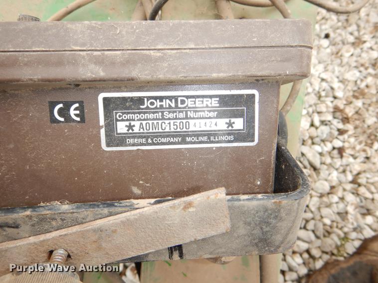 image for item DE0139 2006 John Deere 1750 planter