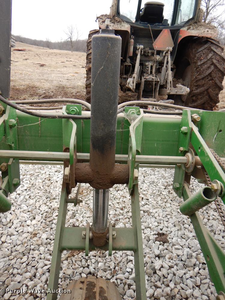 image for item DE0139 2006 John Deere 1750 planter