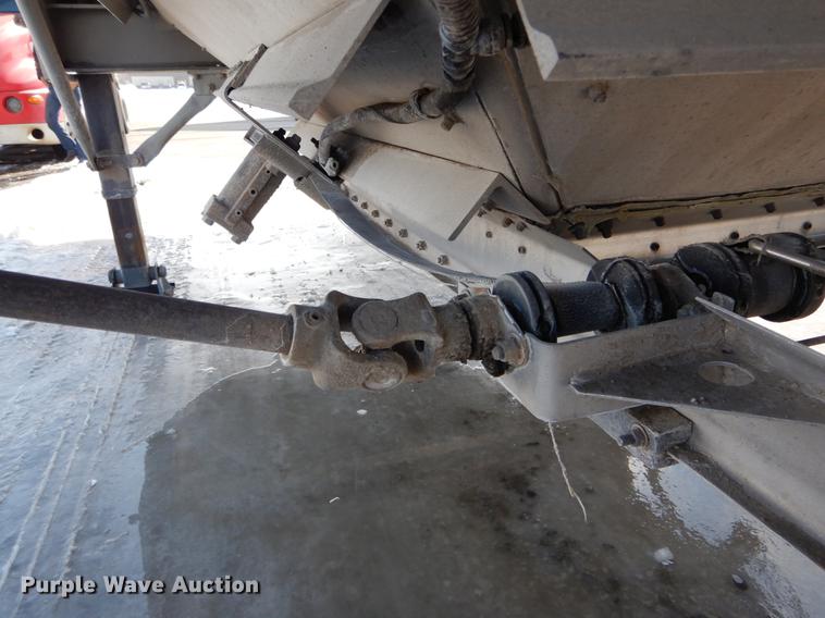 image for item DE6025 2000 Wilson Pace Setter double hopper bottom grain trailer